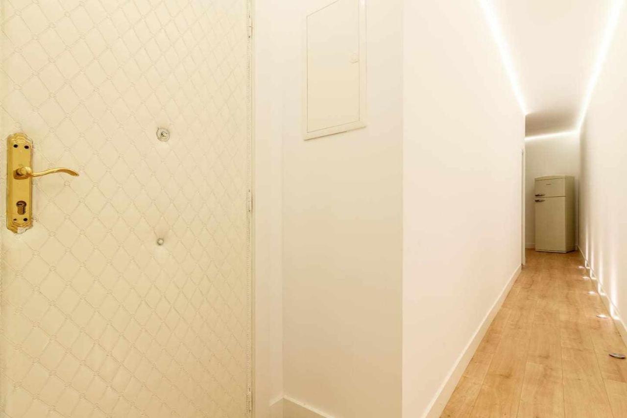 Vivienda Turistica Estilosa En La Zona Vieja Bilbau Exterior foto
