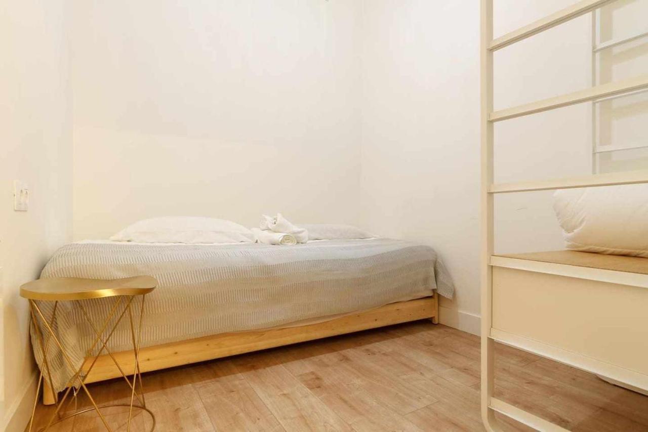 Vivienda Turistica Estilosa En La Zona Vieja Bilbau Exterior foto
